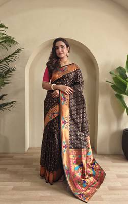 Black paithani design saree with contrast weaving pallu and blouse 4
