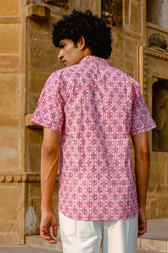 Pink cotton half sleeve shirt for mens