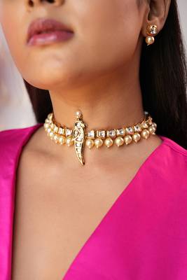 Avyana kundan bird choker set with semi-precious pearls 3