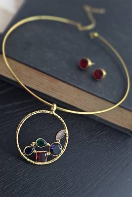 Gold-toned hasuli necklace set 3