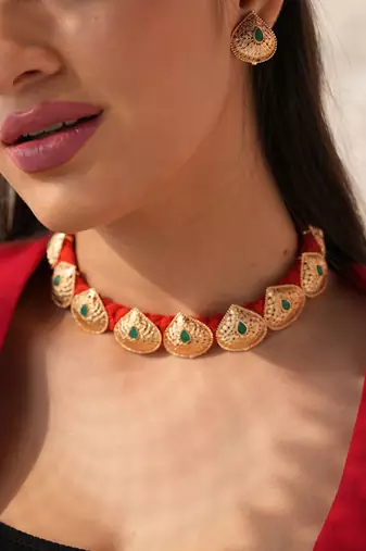 Eira threaded green gemstone choker set