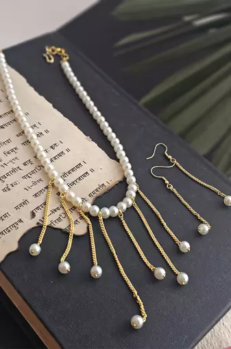 Elora semi-precious pearl necklace set