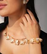 Eliana natural mother of pearl necklace set