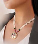 Minimal kundan pendant necklace set
