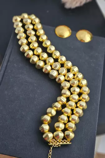 Anti tarnish golden zara beaded choker set
