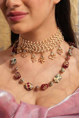 Layered combo necklace set with pearl choker and handpainted quartz necklace 1