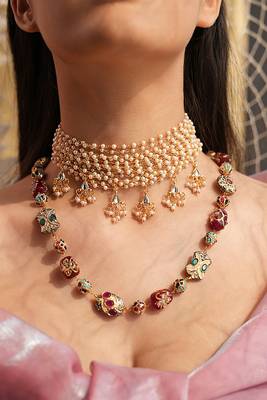 Layered combo necklace set with pearl choker and handpainted quartz necklace 3