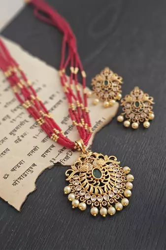 Gold plated beautiful red string necklace set