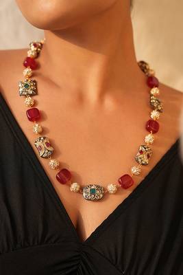Crimson elegance necklace 1