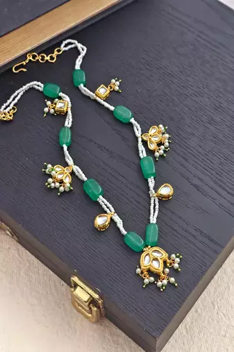 Semi-precious stone necklace with kundan accents