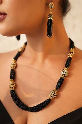 Black beads necklace set 1