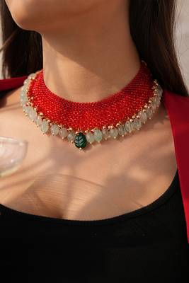 Manika red beaded necklace with semi-precious green stones 1