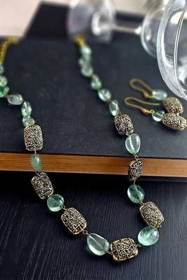 Light green stone necklace set 2