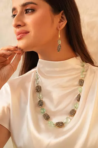Light green stone necklace set