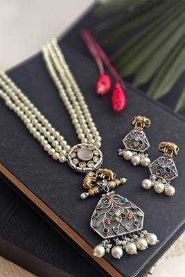 Long layered chain necklace with german silver pendant and pearls 2