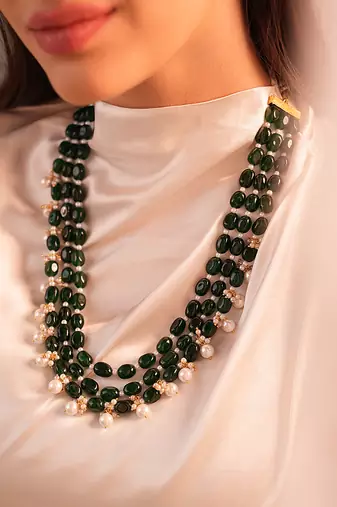Divine duldul striking deep green duldul and pearl necklace
