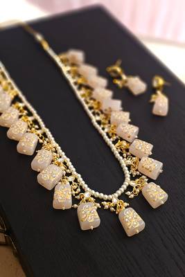 Pink handpinted quartz stone necklace set 1