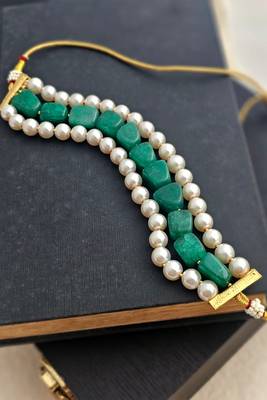 Semi precious pearl and quartz stone choker 2
