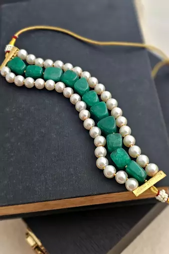 Semi precious pearl and quartz stone choker