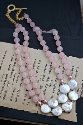 Aloria elegant double-layered necklace with rose quartz and mother of pearl stones 2