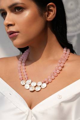 Aloria elegant double-layered necklace with rose quartz and mother of pearl stones 3