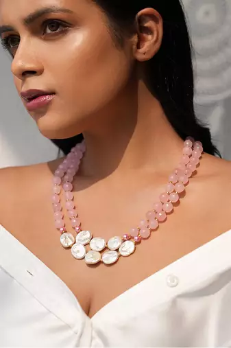 Aloria elegant double-layered necklace with rose quartz and mother of pearl stones