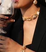 Mother of pearl necklace set with bracelet