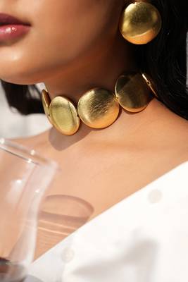 Anti-tarnish aurora golden round  disc necklace 3