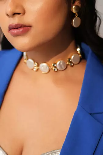 Perlaise mother of pearl brass necklace set