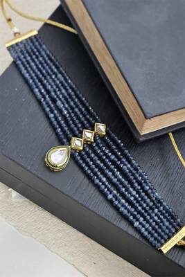 Navy blue beaded choker with kundan centerpiece 3