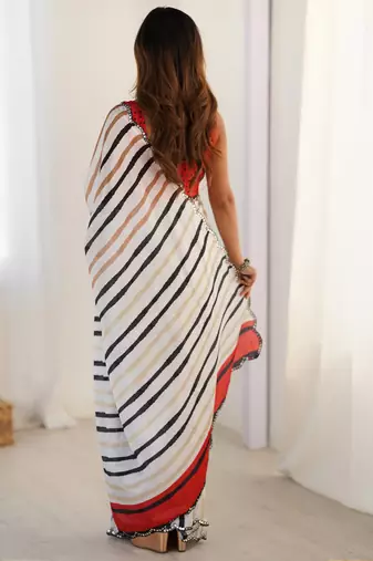 Alluring white digital printed casual wear saree with blouse