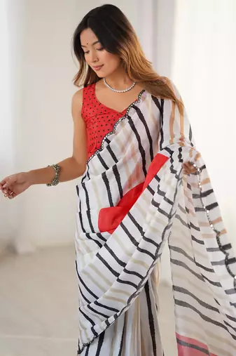Alluring white digital printed casual wear saree with blouse