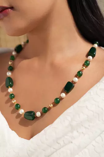 Emerald whisper green quartz stone necklace