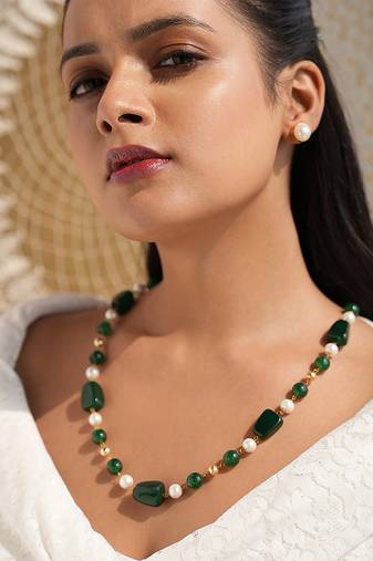 Emerald whisper green quartz stone necklace