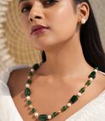 Emerald whisper green quartz stone necklace