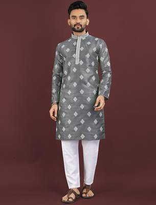 Grey embroidered silk straight kurta 1