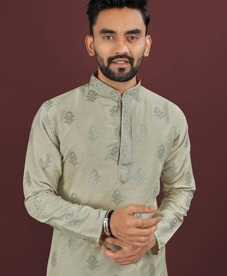 Green embroidered silk straight kurta 4