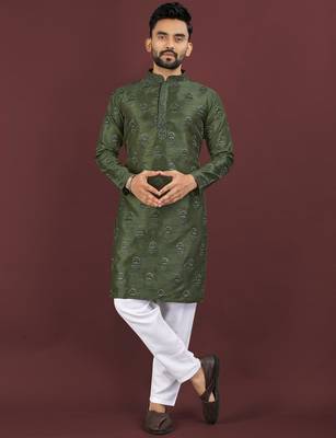 Green embroidered silk straight kurta 1