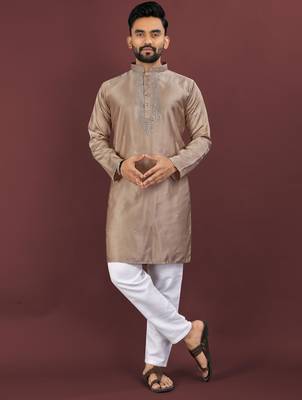 Brown embroidered silk blend straight kurta 1