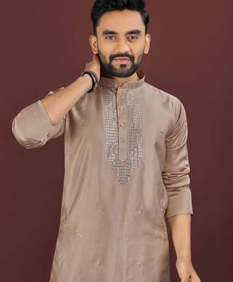Brown embroidered silk blend straight kurta 4