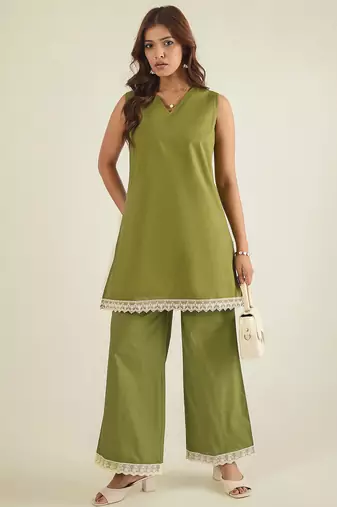 Women green cotton poplin lace detailed tunic with pant co-ord set