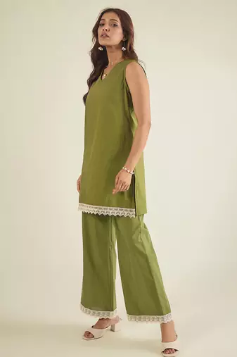 Women green cotton poplin lace detailed tunic with pant co-ord set