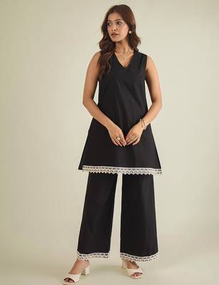 Women black cotton poplin lace detailed tunic with pant co-ord set 1