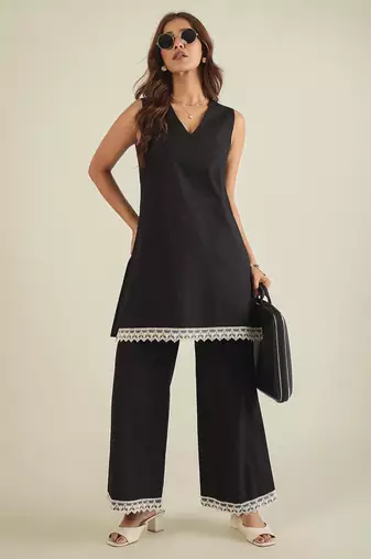 Women black cotton poplin lace detailed tunic with pant co-ord set