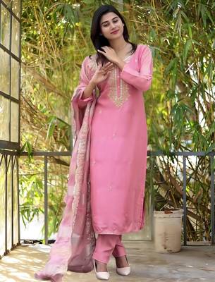 Pink Cotton Blend Embroidery Straight Kurta with Pant And Dupatta Set 5