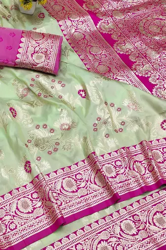 Pista Art silk blend saree with blouse