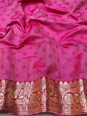 Pista Art silk blend saree with blouse 4
