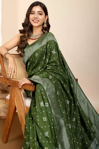 Green woven patola saree with blouse piece