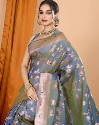 Grey woven banarasi design saree with blouse piece 2