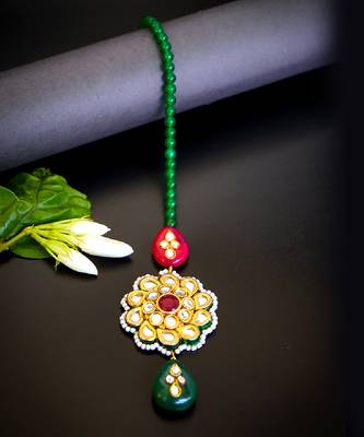 Traditional kundan floral maang tikka with red & green 1